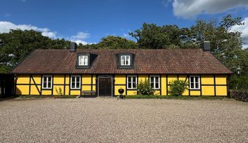 Semesterbostad vid sjön