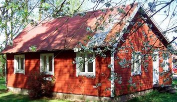 Sommarstuga i Eldsberga, nära Halmstad, och Laholm