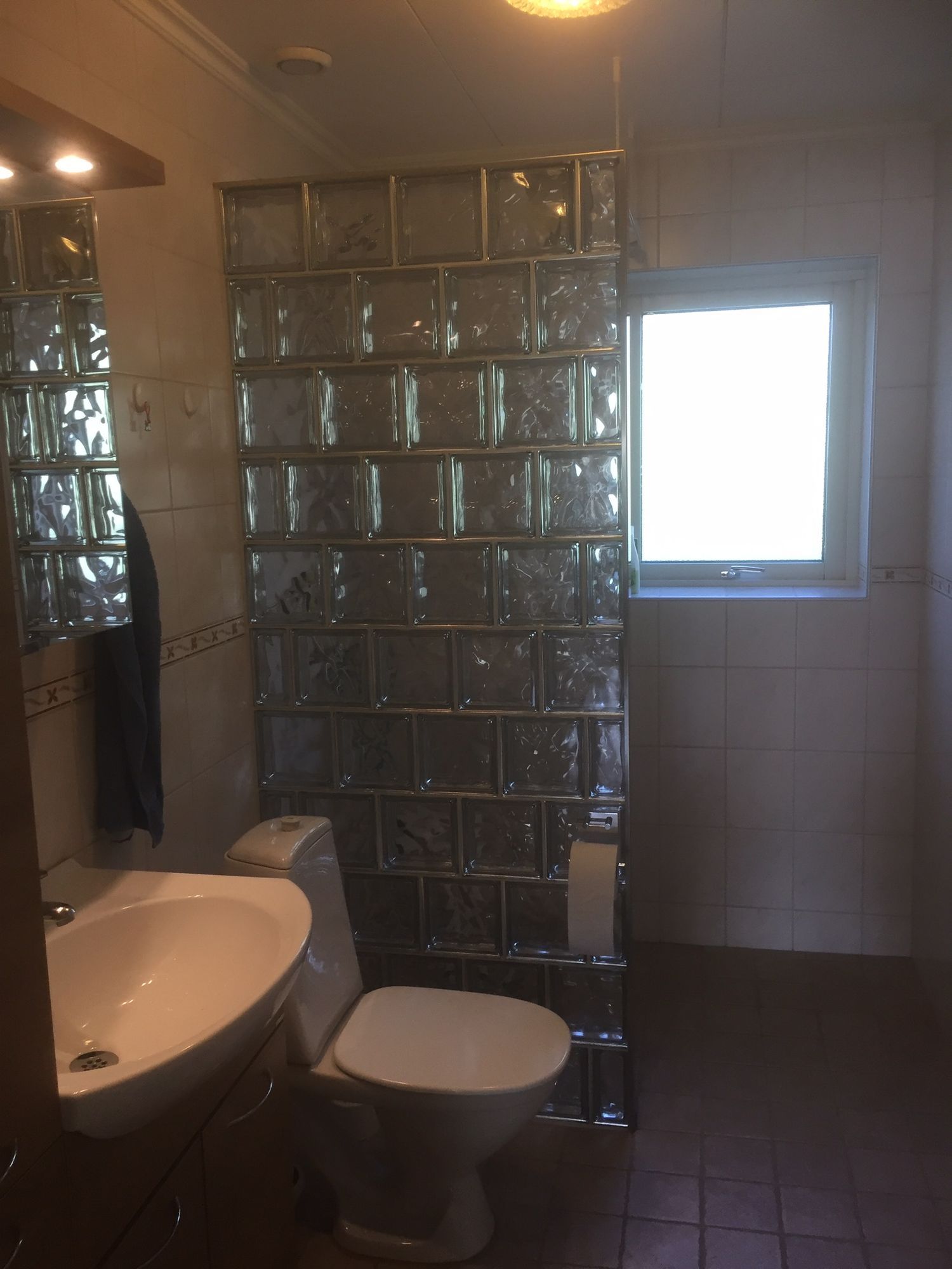 Sjönära villa i fårösund – bild 7 av 11