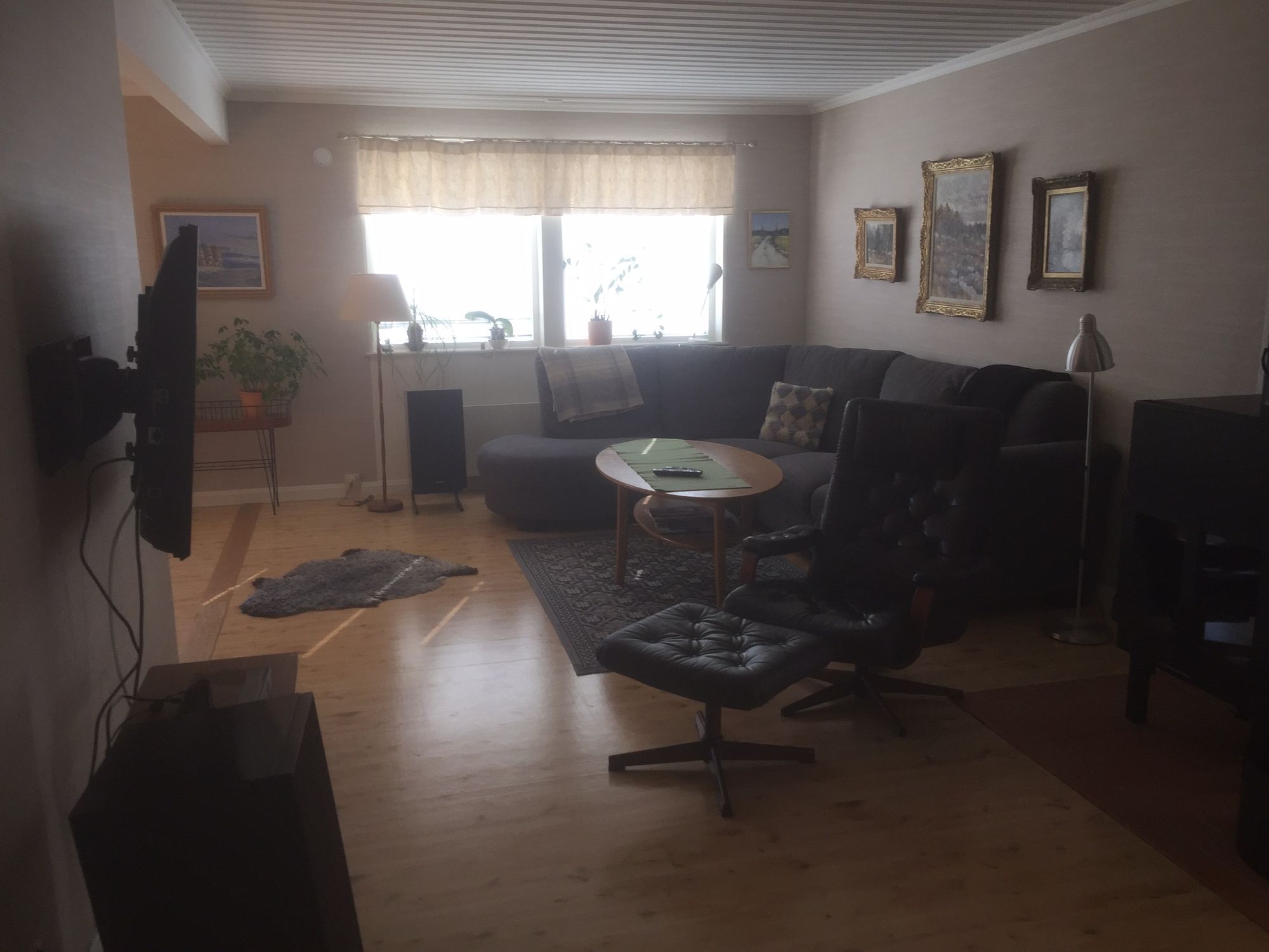 Sjönära villa i fårösund – bild 8 av 11