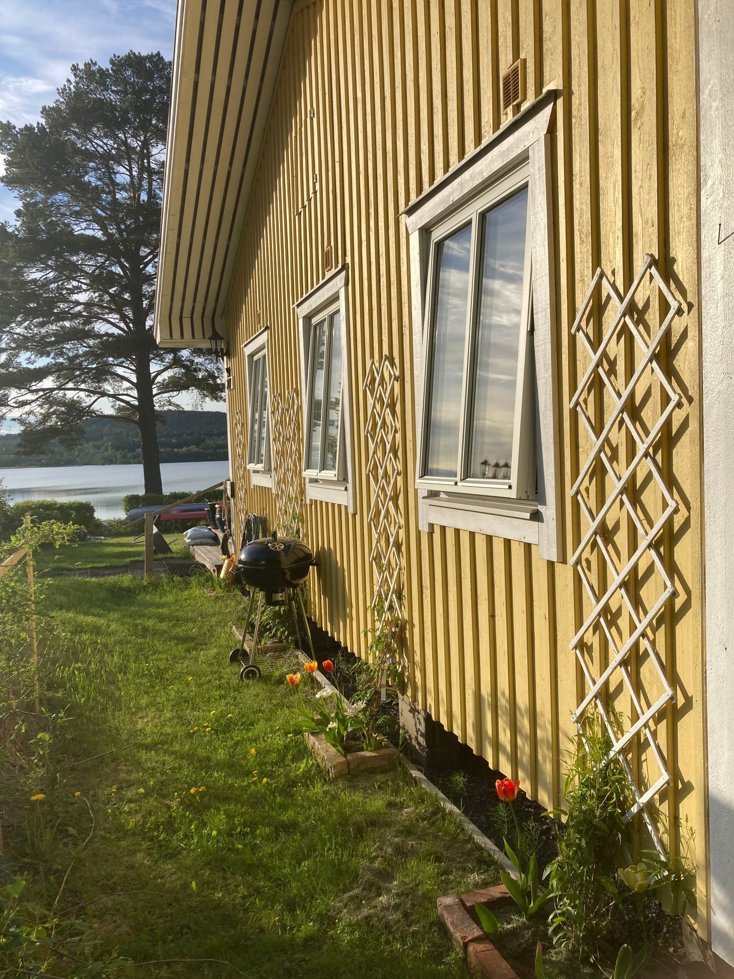 Hus vid havet nära Höga Kusten – bild 3 av 17