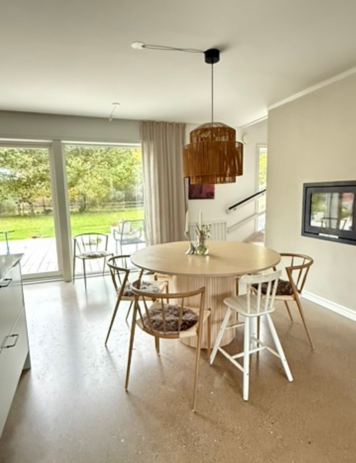Stort hus i härlig Mälby – bild 5 av 22