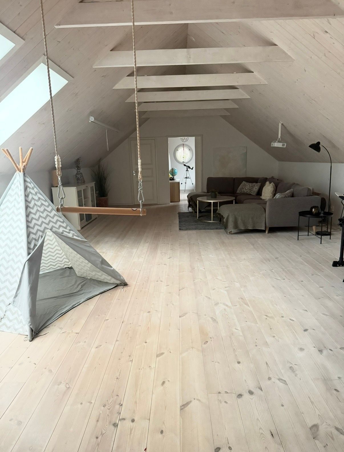 Stort hus i härlig Mälby – bild 13 av 22