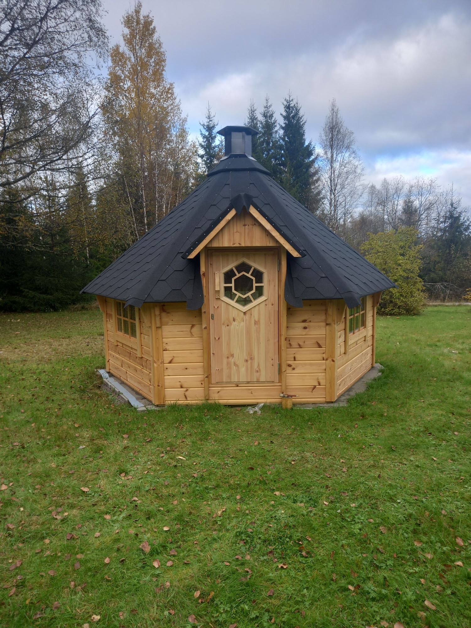 Hundvänligt hus nära sjön, inhägnat Värmland – bild 2 av 24