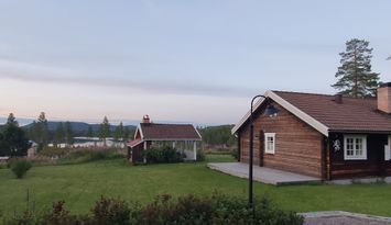 Mysig timmerstuga vid Milsjön/Järvsö