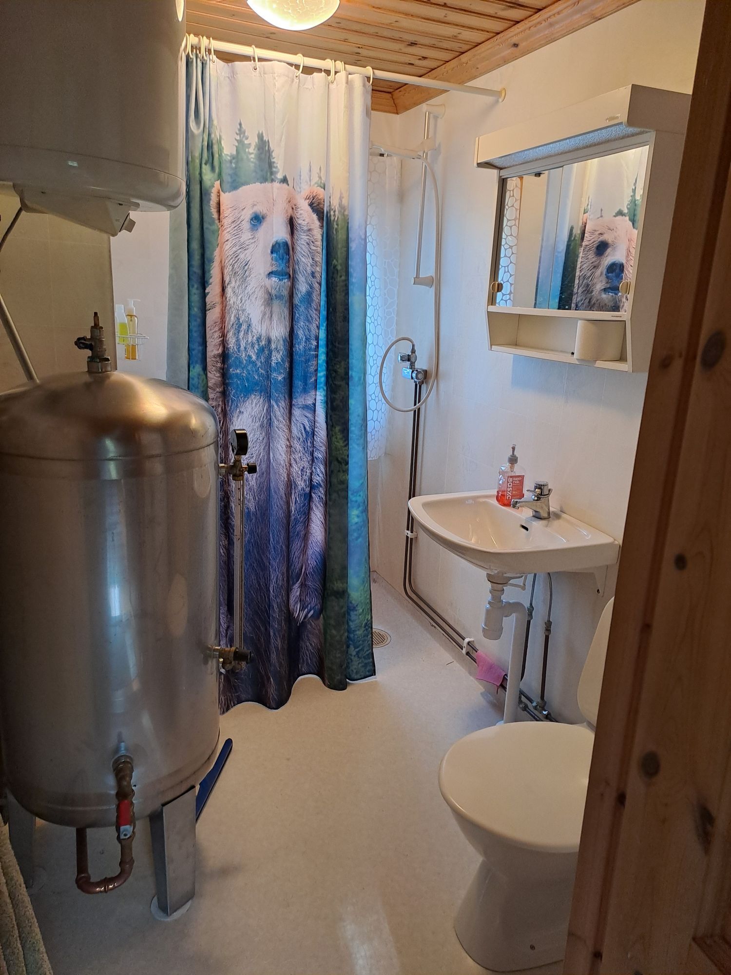 Stuga vildmark för Vandringsleder, bad, fiske. – bild 10 av 20