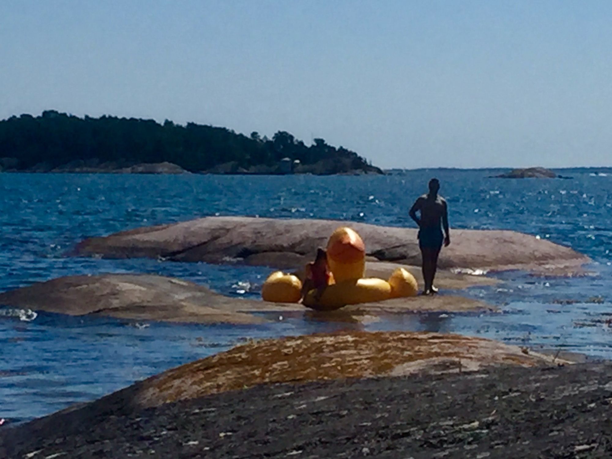 Sjöställe på mindre ö mitt i Stockholms skärgård! – bild 13 av 19