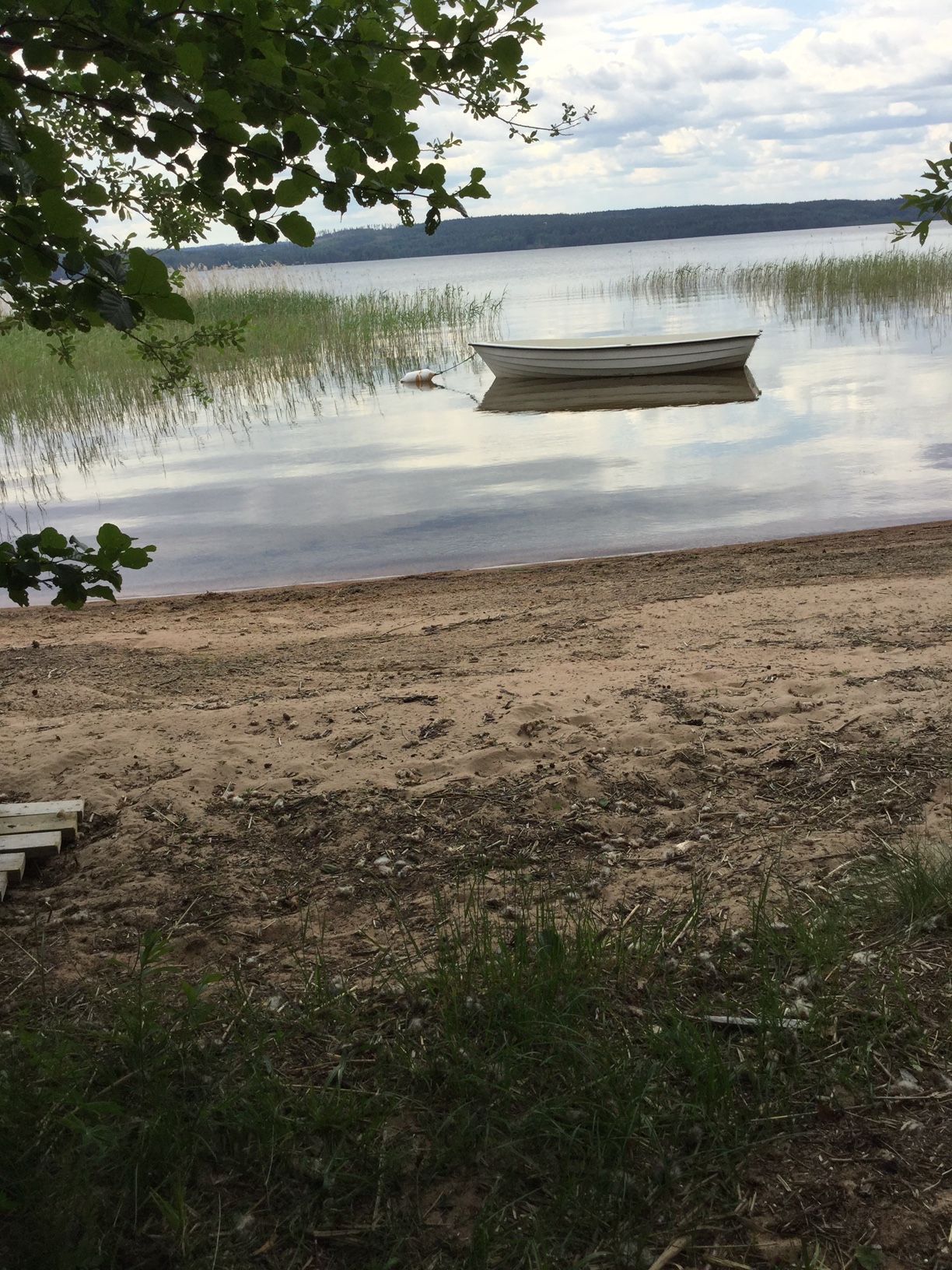 Sommarparadis med egen sandstrand – bild 4 av 17