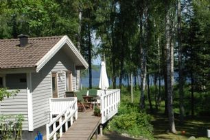 Well equipped Sörmland’s cottage with a dream view