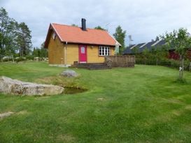 New built cottage in Småland overlooking the lake.