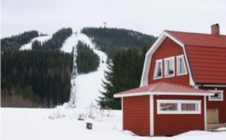 Bo granne med Romme Alpin