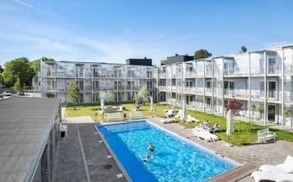 Lägenhet i mycket bra skick med pool!