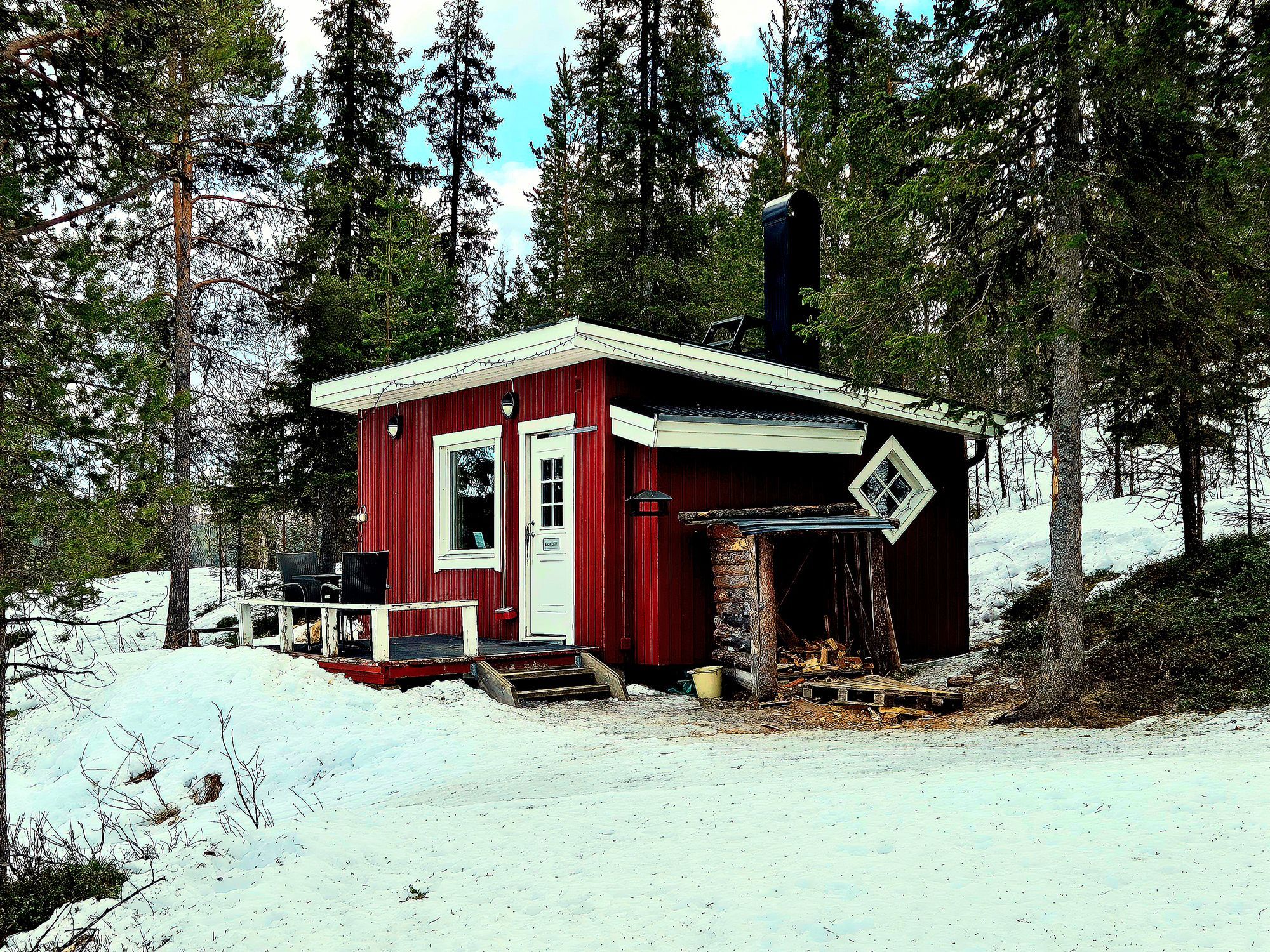 Arctic light cabin