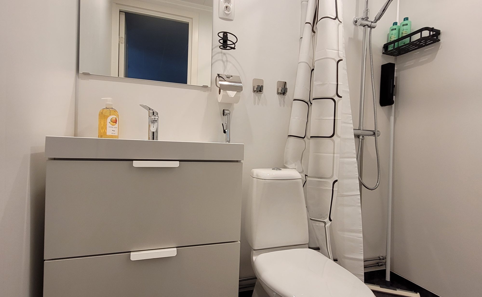 Studio lägenhet i Borgholms villa – bild 18 av 24