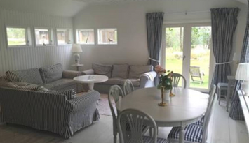 Stort hus vid sjön. Närhet till Varberg & Ullared