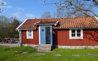 Mysig & renoverad stuga med egen uteplats