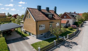 Villa i centrala Visby med trädgård & stor altan
