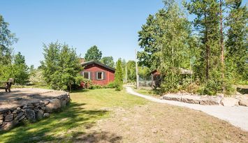 Stuga 2.5 mil syväst om Jönköping