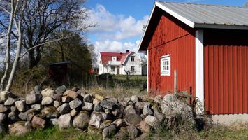 Mycket rymligt och trevligt nära barnvänlig strand