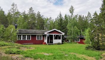 Vila i naturen och koppla av i jacuzzin!