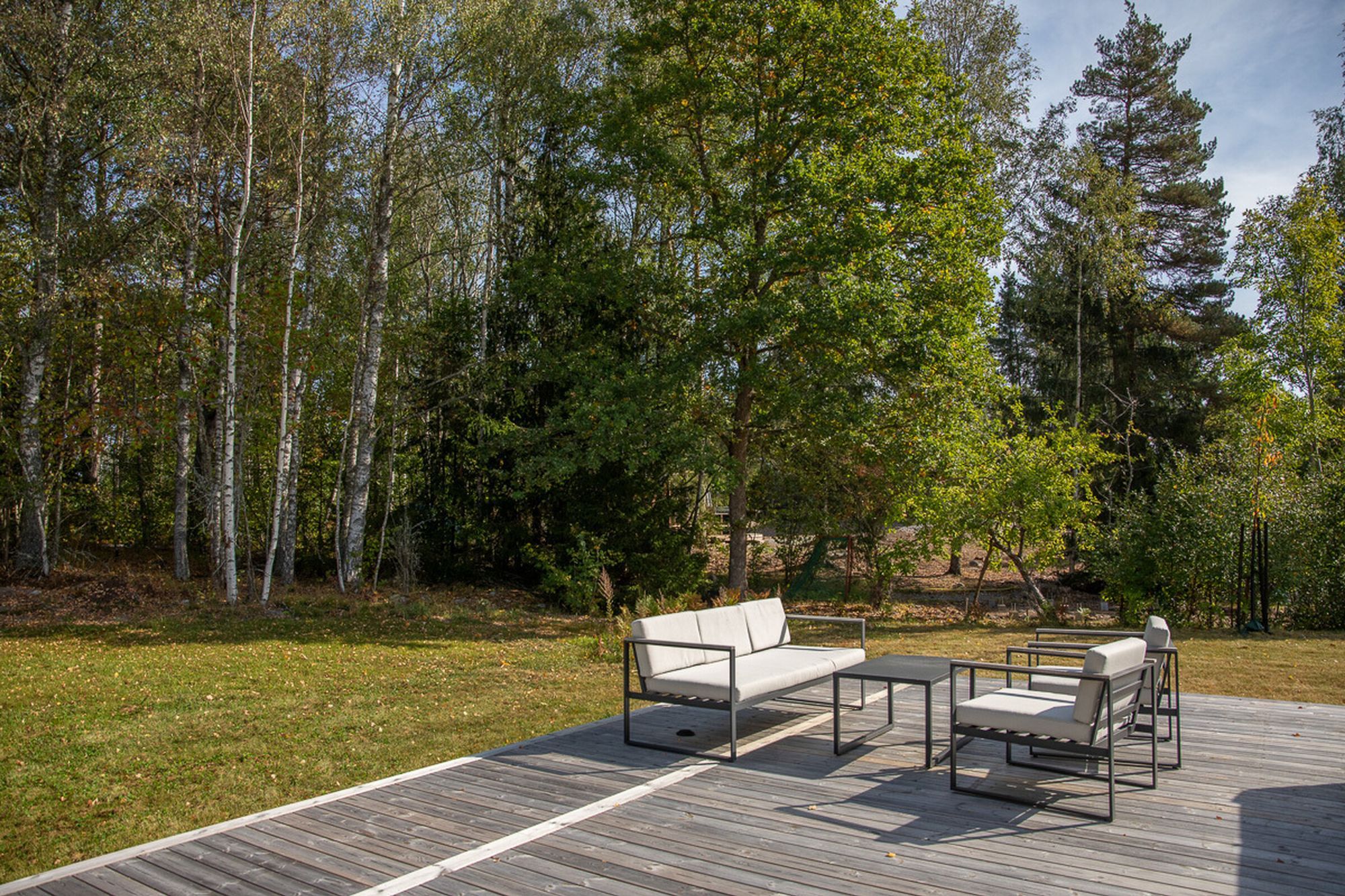 Modernt fritidshus nära havet i Norrtälje – bild 18 av 20