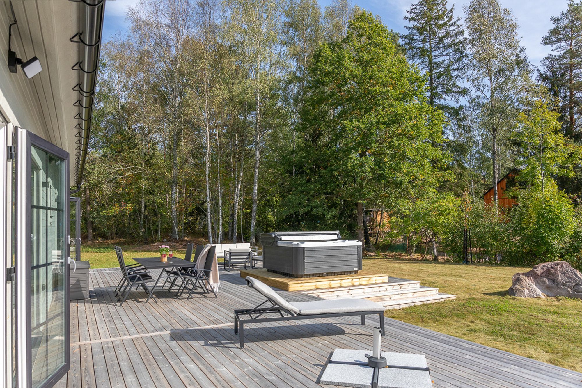 Modernt fritidshus nära havet i Norrtälje – bild 19 av 20