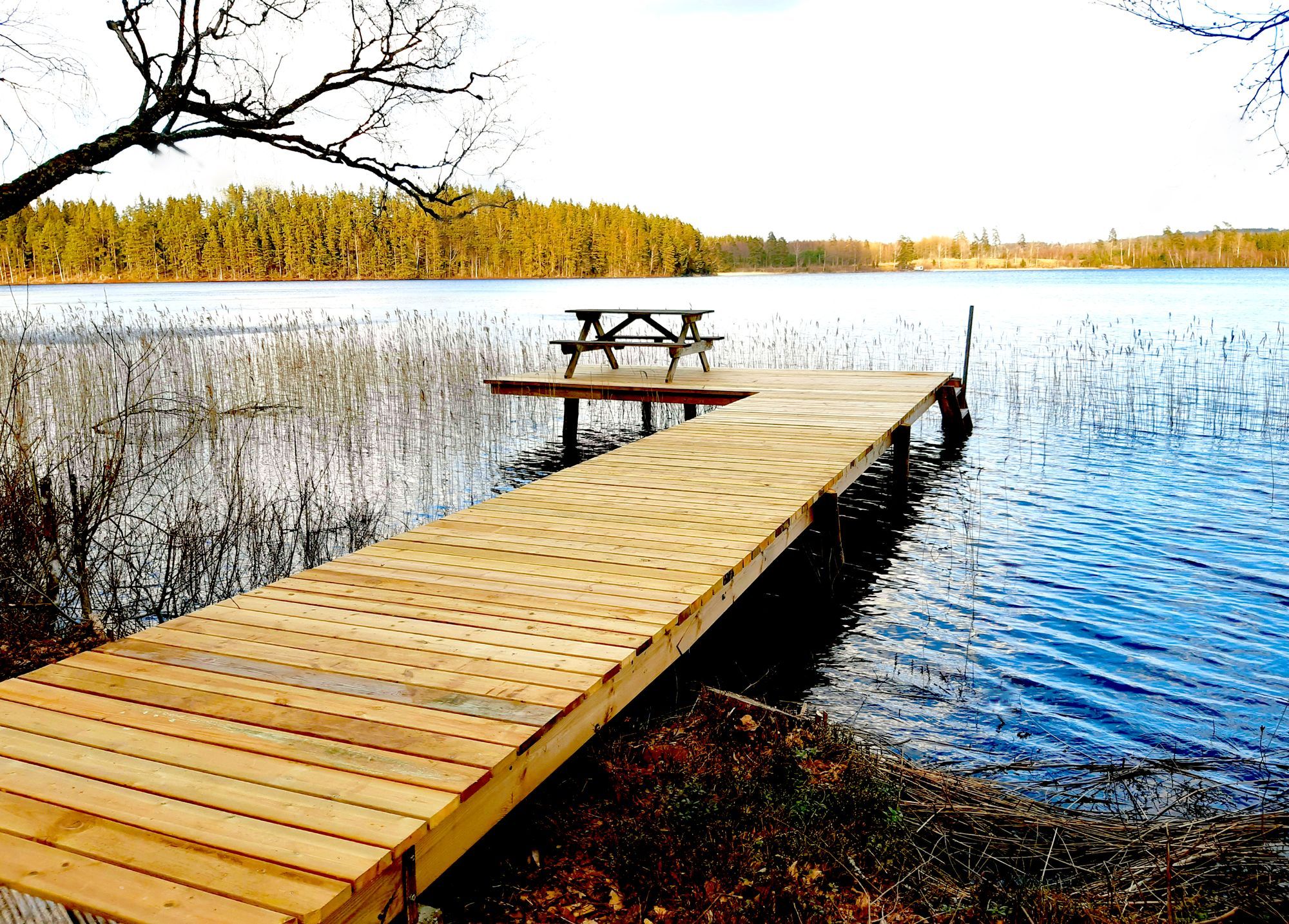 Hus med själ & charm. Egen strand, brygga, båt. – bild 7 av 22