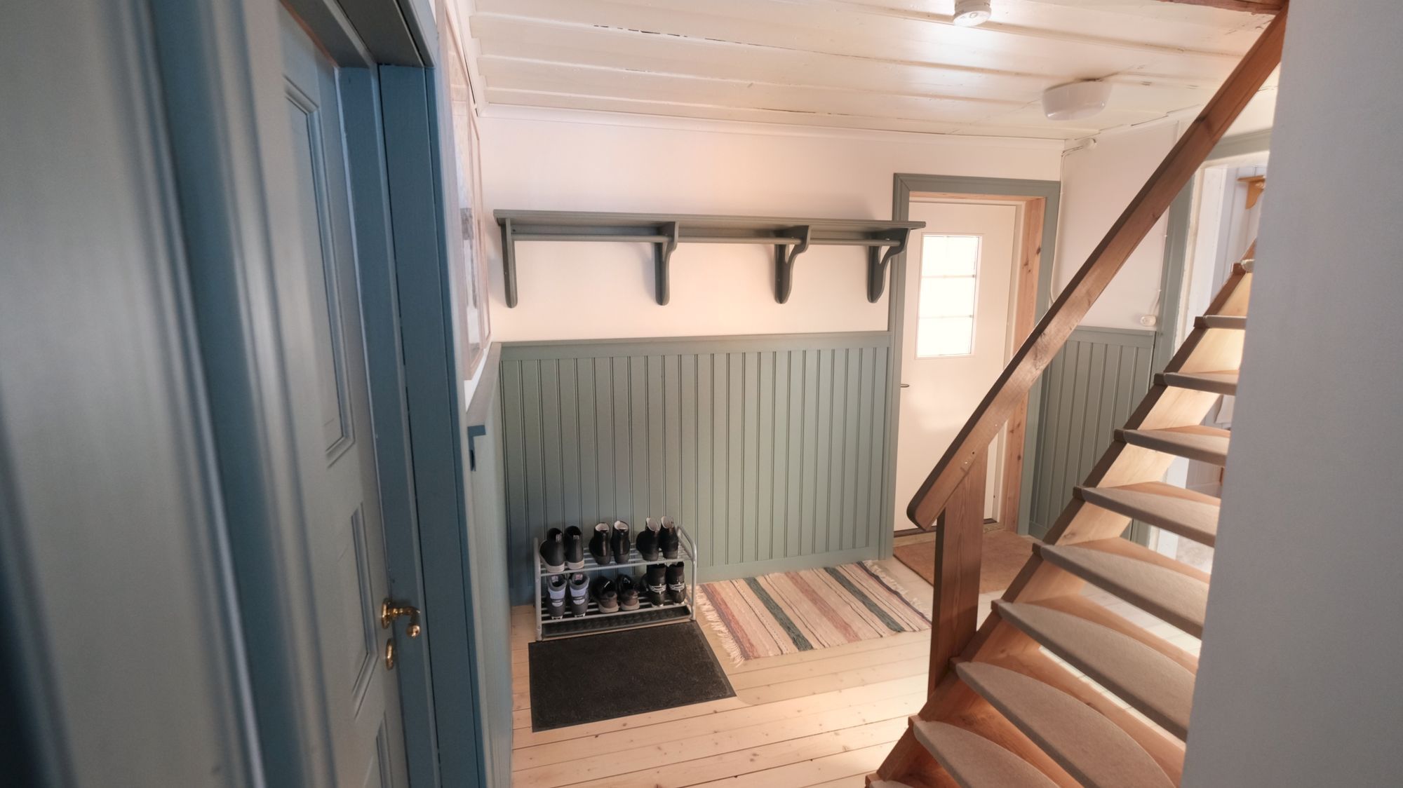 Mysigt året om hus med sjötomt (9 pers) – bild 12 av 24
