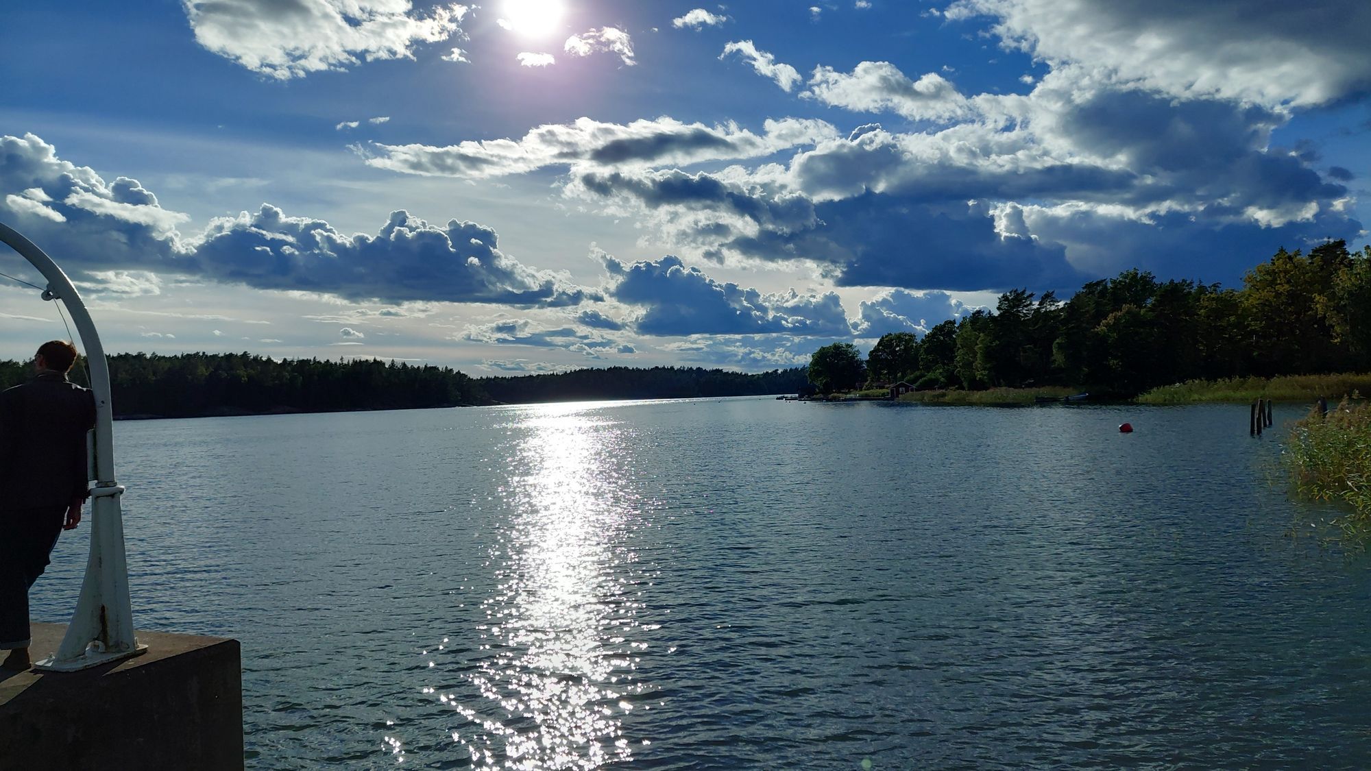 Pittoreskt skärgårdsboende på underbar sommarö – bild 18 av 18