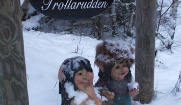 Modern stuga nära Romme Alpin