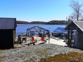 See, Boot, Klippen, Schwimmen,Leer wegen Stornieru