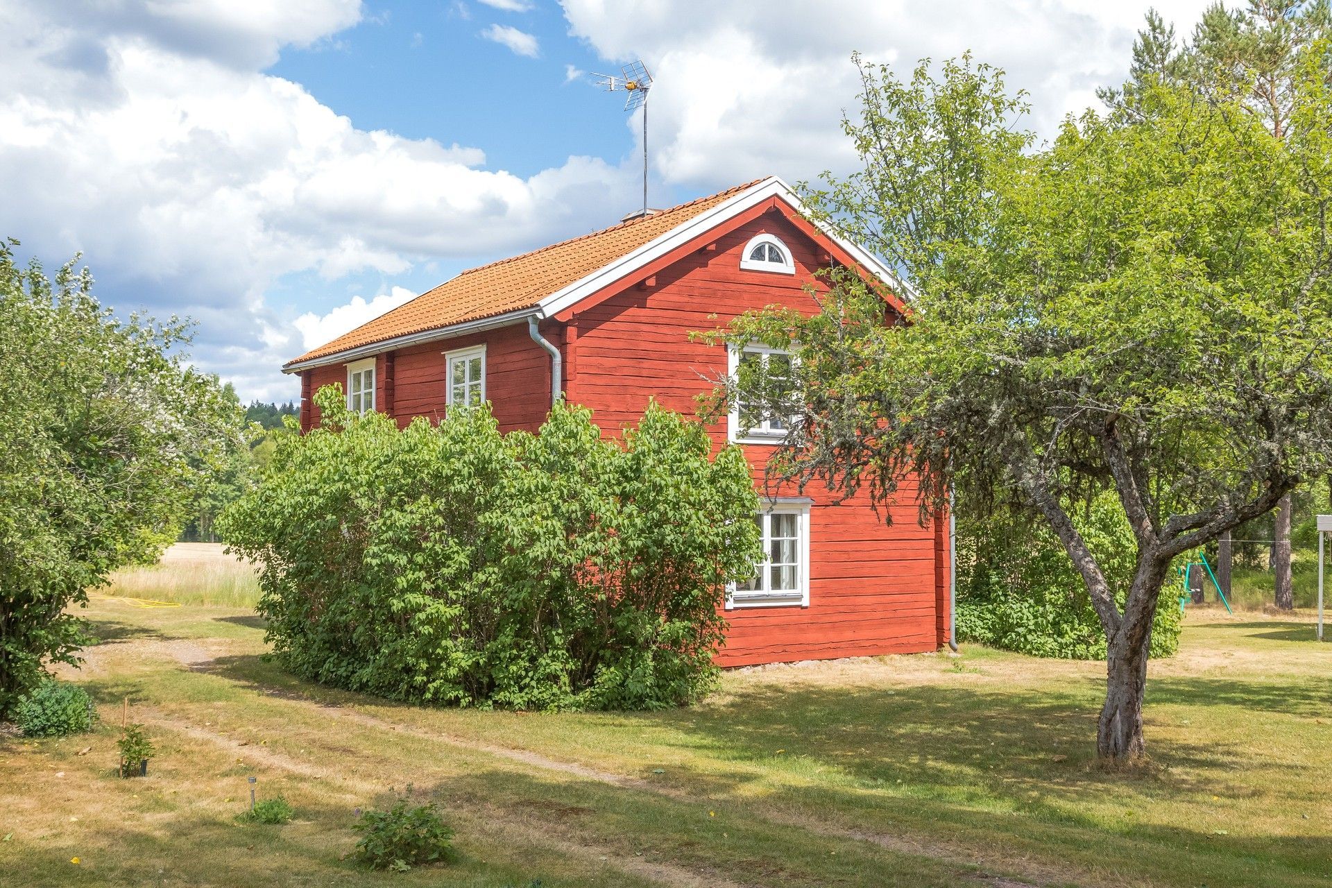 Mysig stuga med närhet till sjö | SE05017
