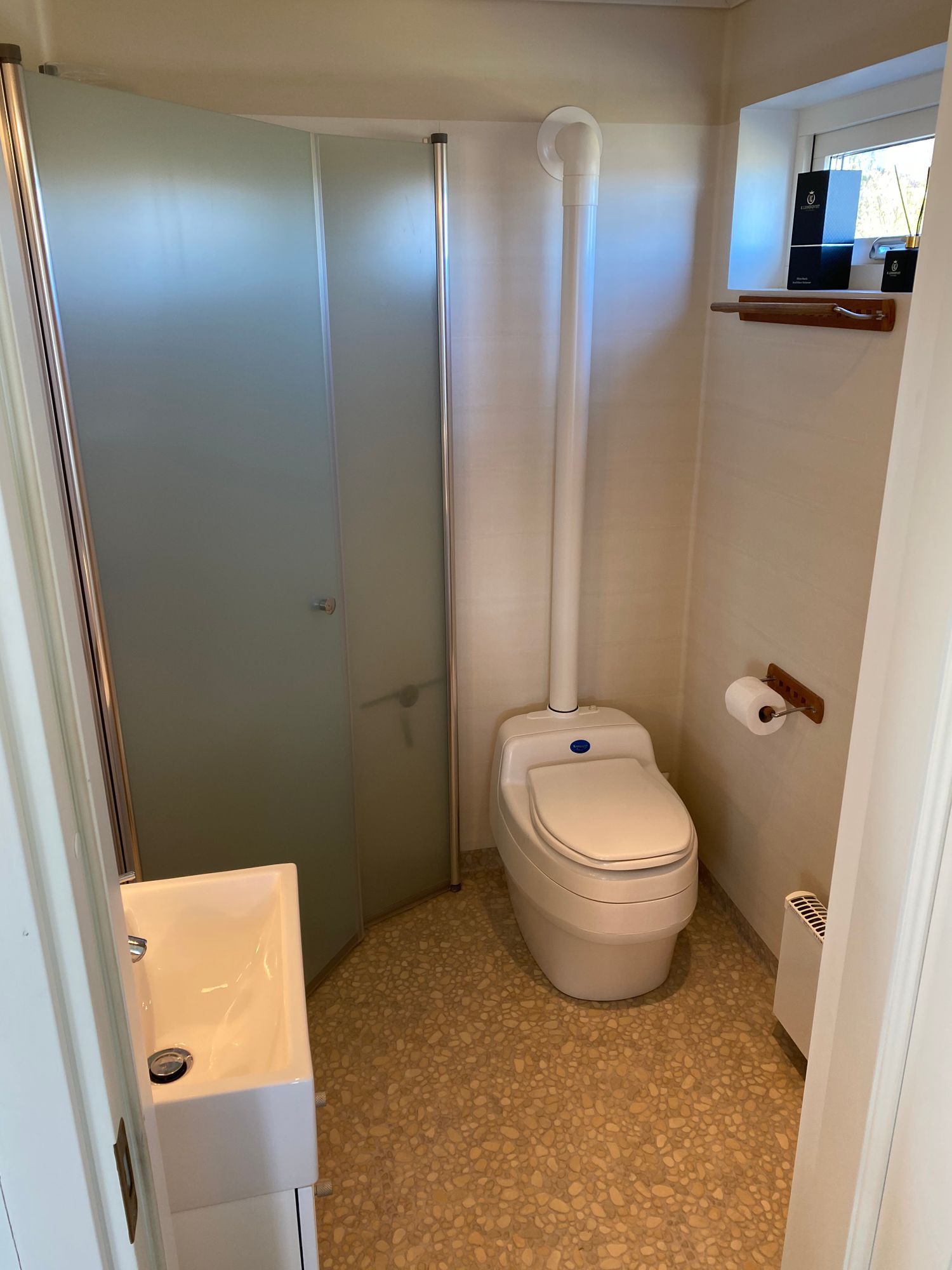 Strandhus på Gullholmen/Härmanö – bild 20 av 24