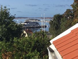 Mysigt boende med utsikt över Gullmarsfjorden