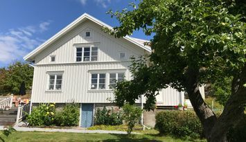 Lantlig skärgårdsidyll på vackra Flatön
