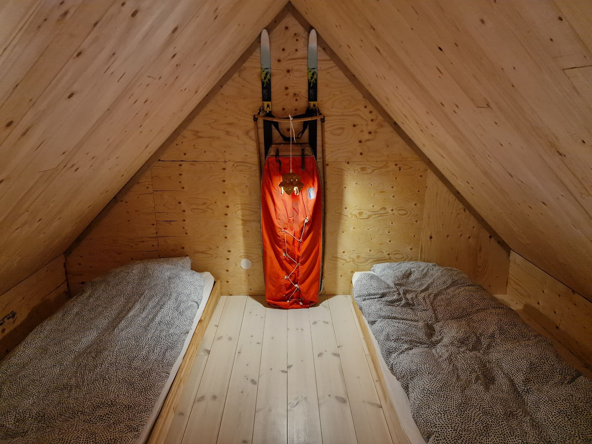 Mysig stuga i Matsdal – bild 7 av 10