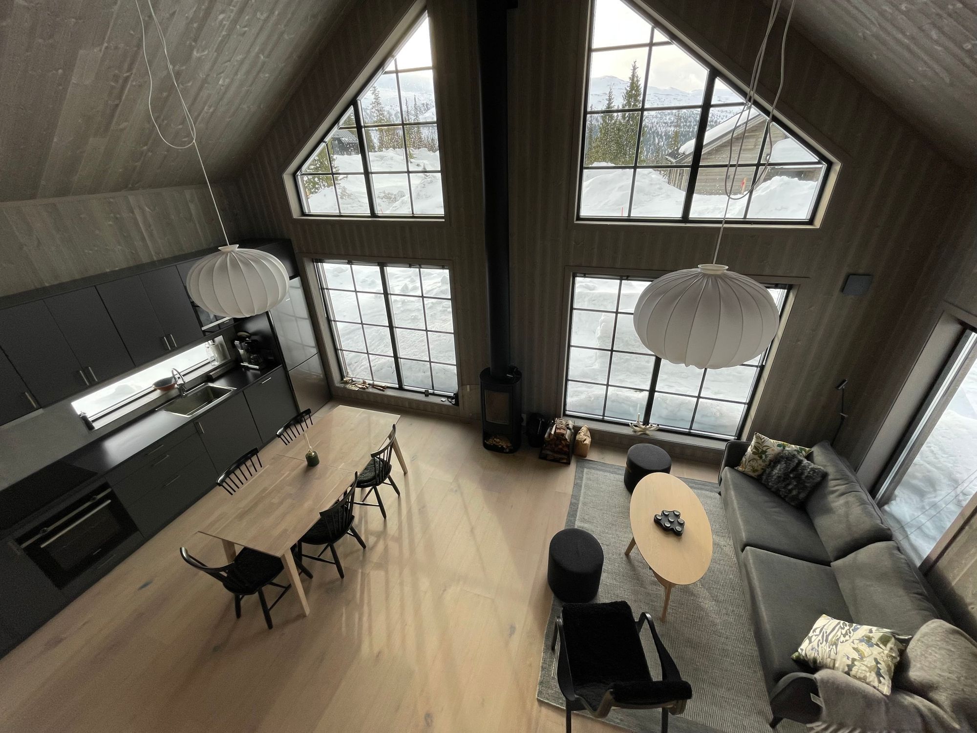 Fjällstuga i Hovde (Bydalsfjällen) ski-in/out – bild 2 av 12