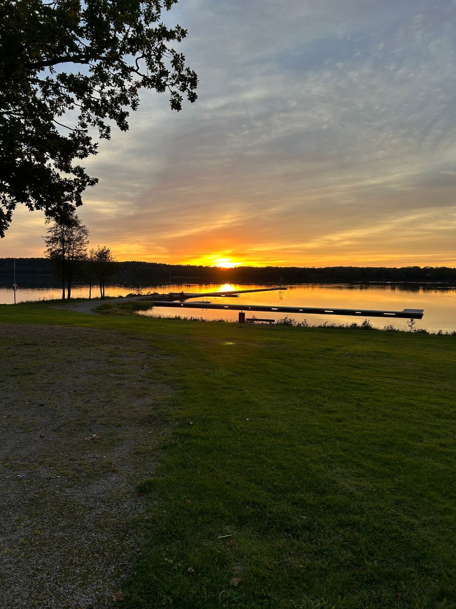 Vackert nyrenoverat hus nära stranden