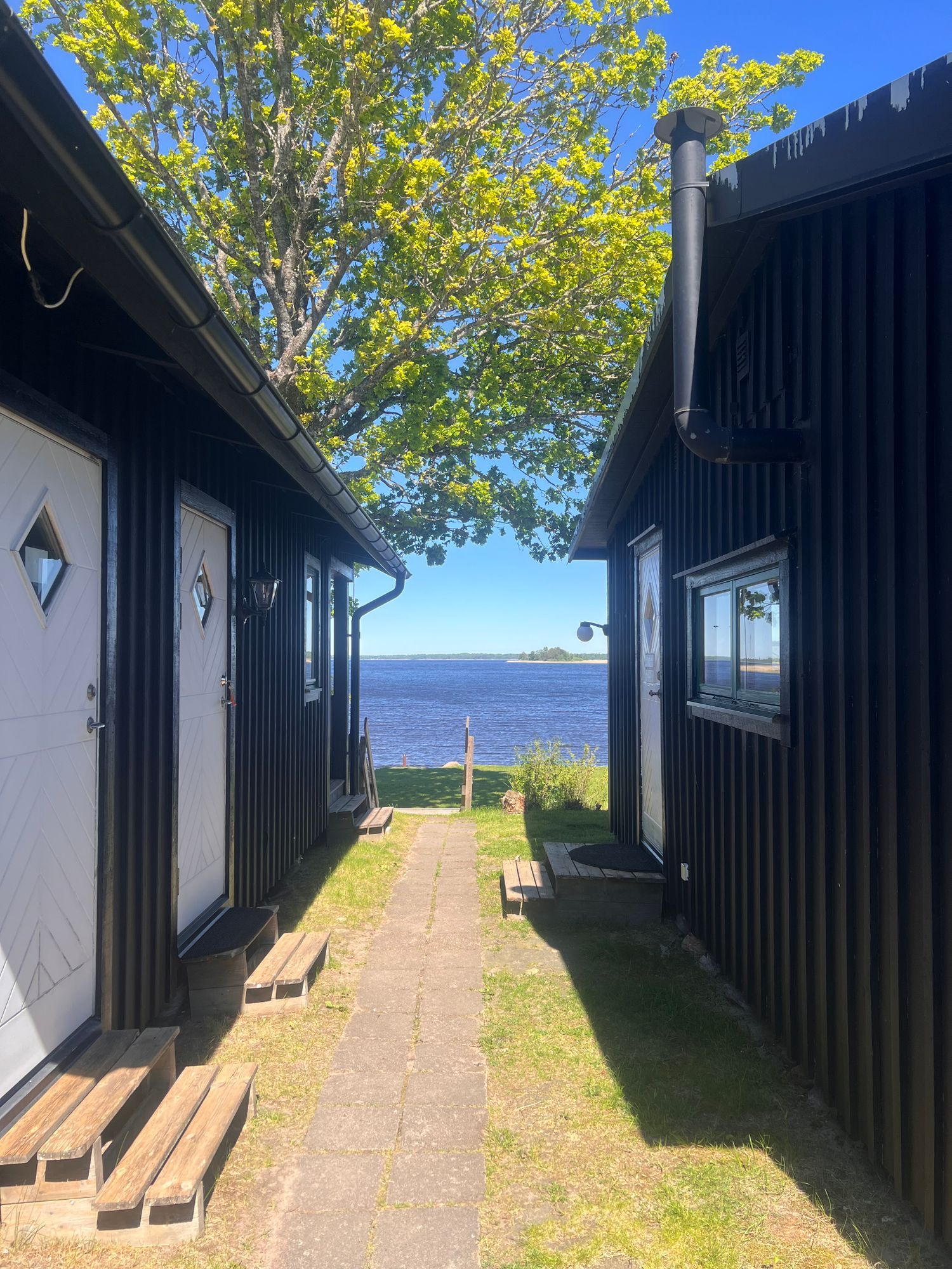 Stuga på sjötomt uthyres – bild 19 av 21