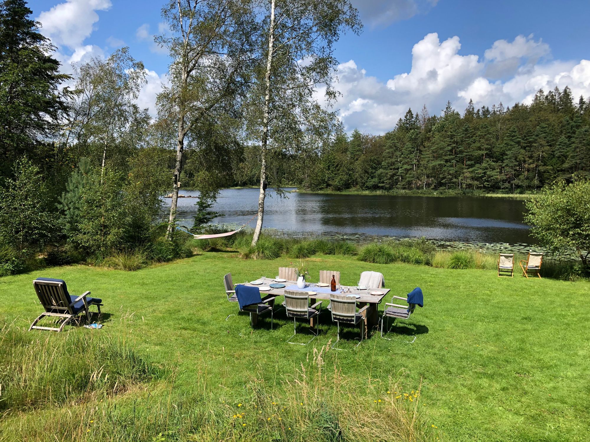 Charmigt hus med sjötomt i naturskön omgivning – bild 7 av 24