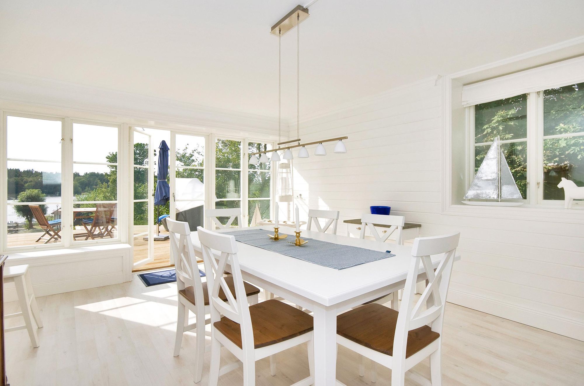 HAMPTONS STYLE WATERFRONT PROPERTY NEAR STOCKHOLM – bild 14 av 24