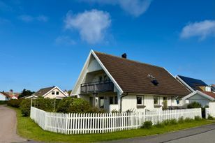 Spacious and Sunny Villa on Vrångö – A Seaside Ret