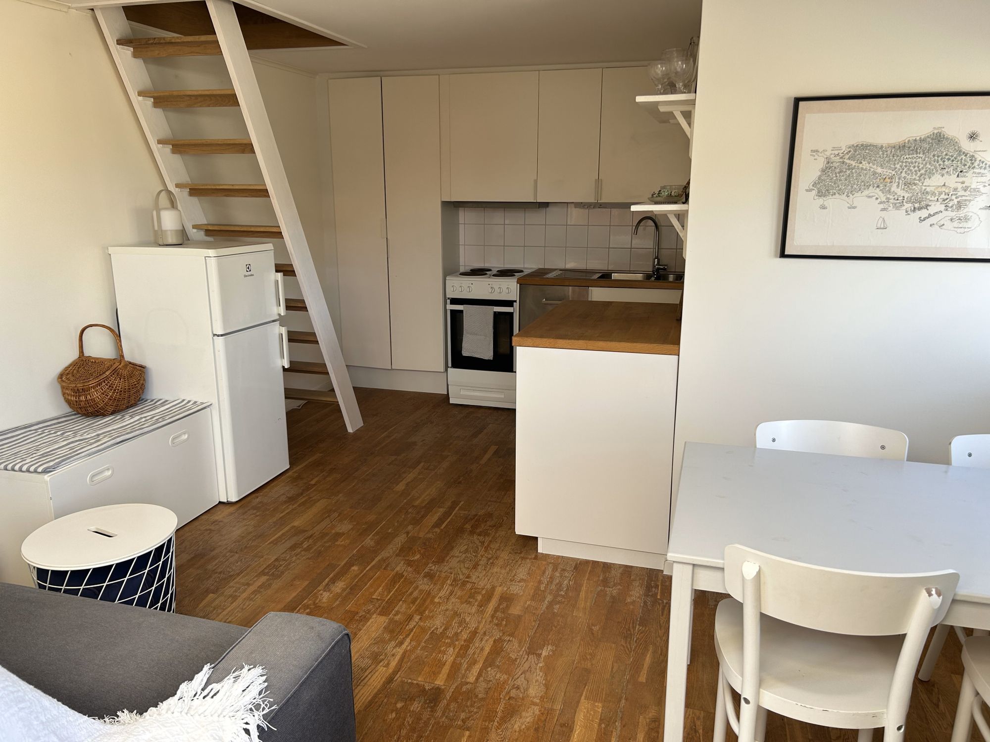 Sjönära stuga med vacker utsikt, Sandhamn – bild 10 av 24