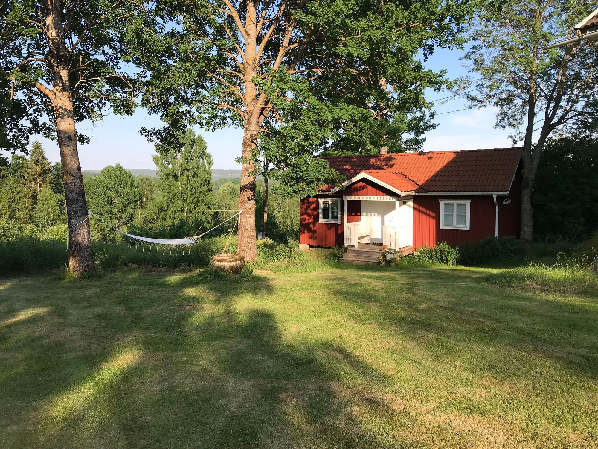 Lantlig pärla med bastu, spabad och naturnära läge – bild 23 av 24