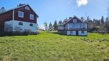 8  gäster, naturtomt nära restauranger & Bad, 2025