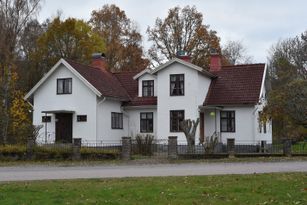 A house near the lake Allgunnen