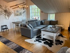 Lägenhet med pool, gym och lekplats i Lindvallen