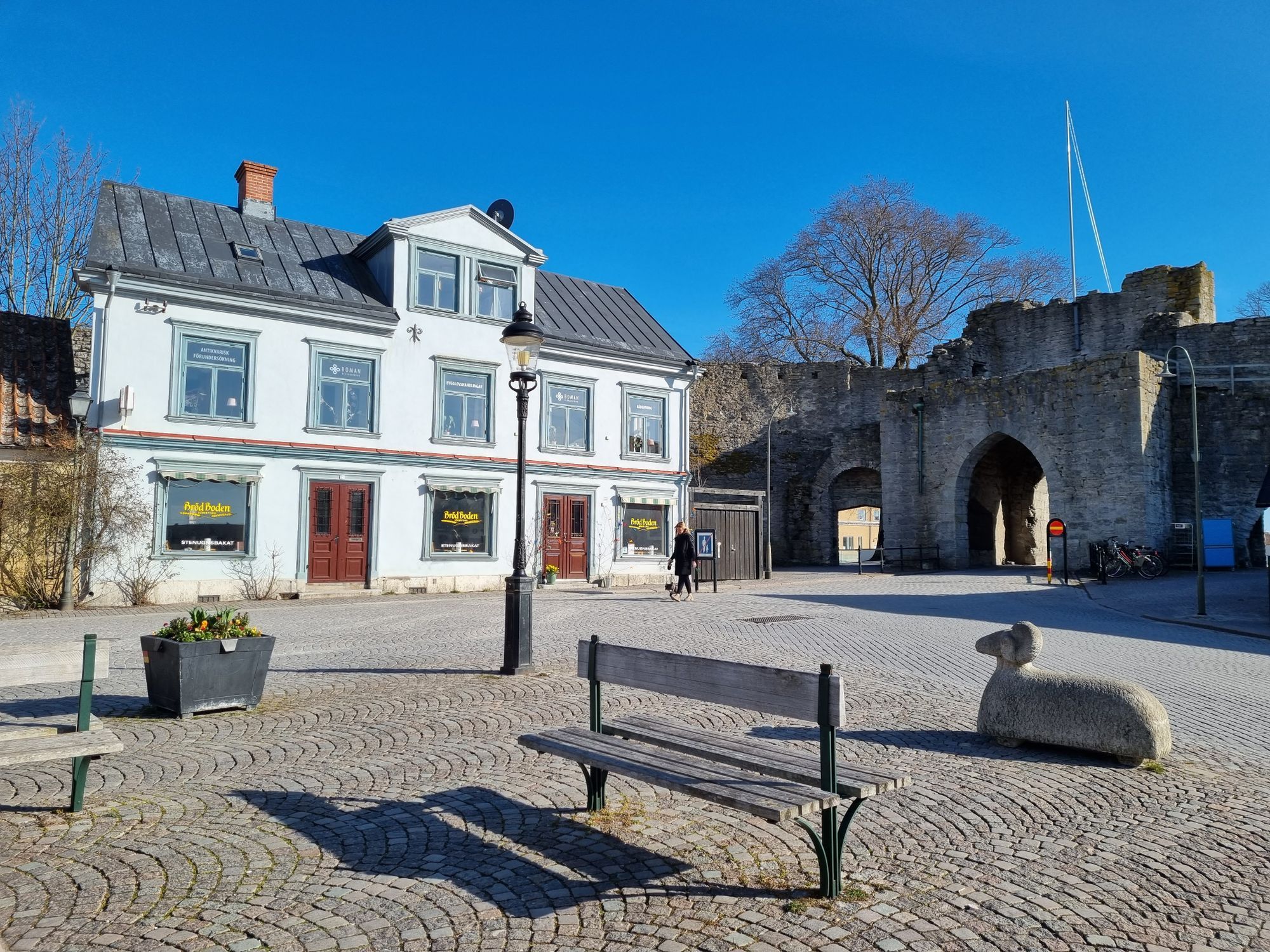 Mycket smakfull och fin 2:a i Visby innerstad – bild 9 av 9