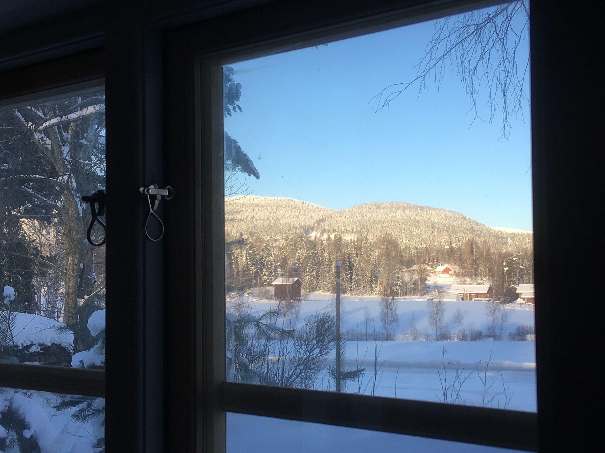 Harsa 12 km. Järvsöbacken 5 km. Kamin. Diskmaskin. – bild 15 av 24