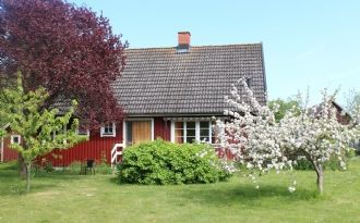 Sommarhus med stor grön tomt, Öland